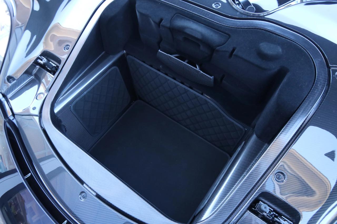 2015 Porsche 918 Spyder &ldquo;Low kilometers - Just over 7.000 kilometers&rdquo;