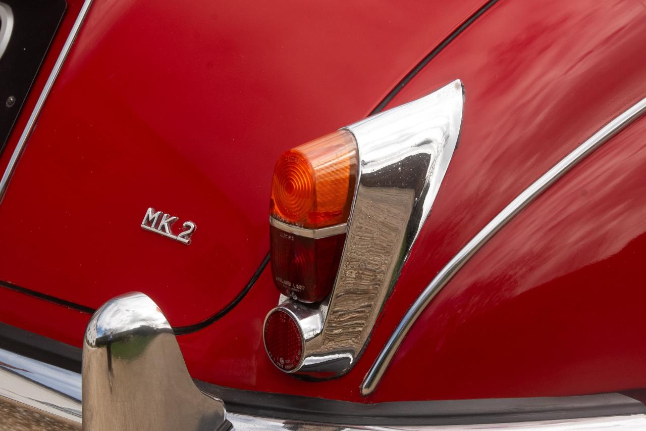 1964 Jaguar Mk. II (3.8 litre)