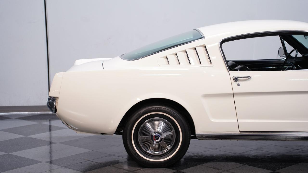 1965 Ford Mustang Fastback