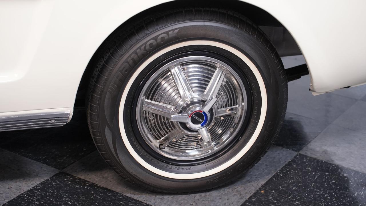 1965 Ford Mustang Fastback