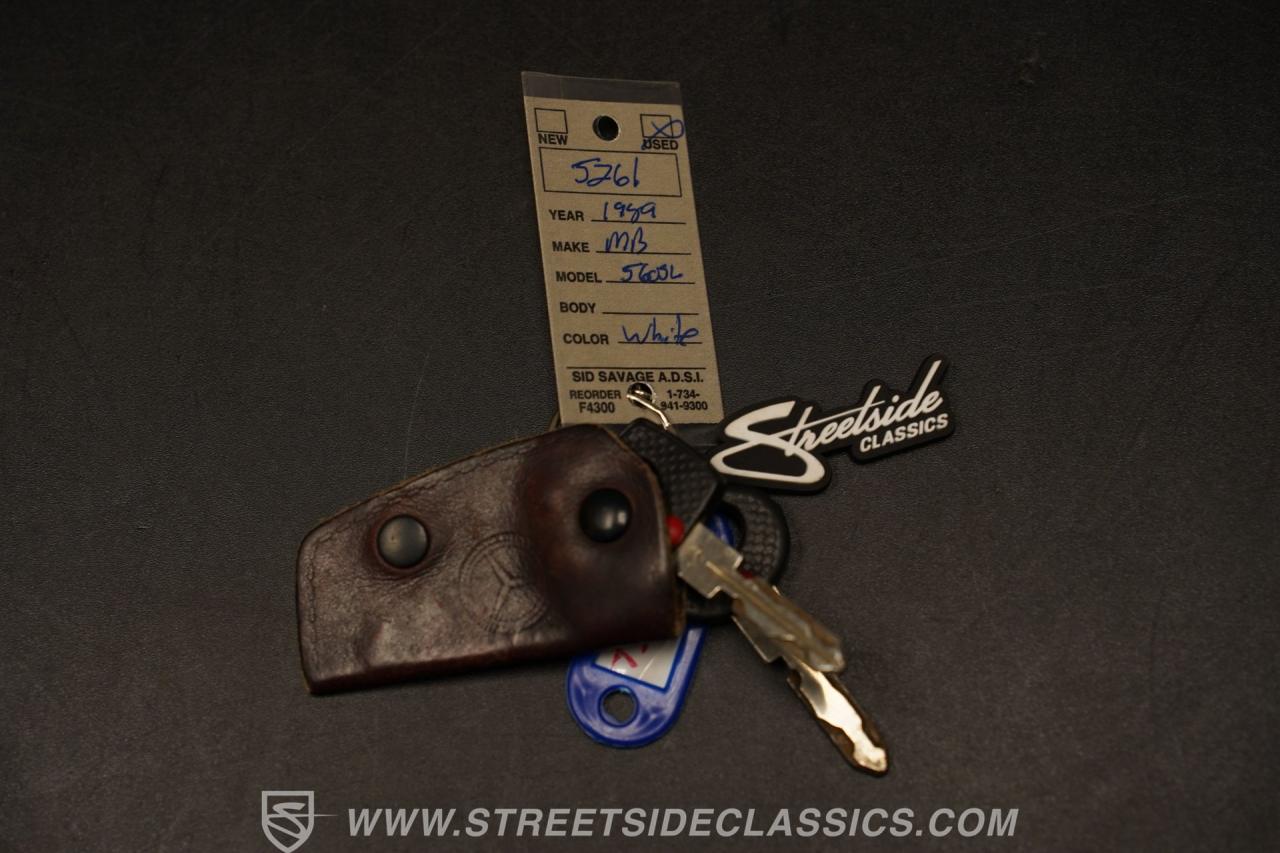 1989 Mercedes - Benz 560SL