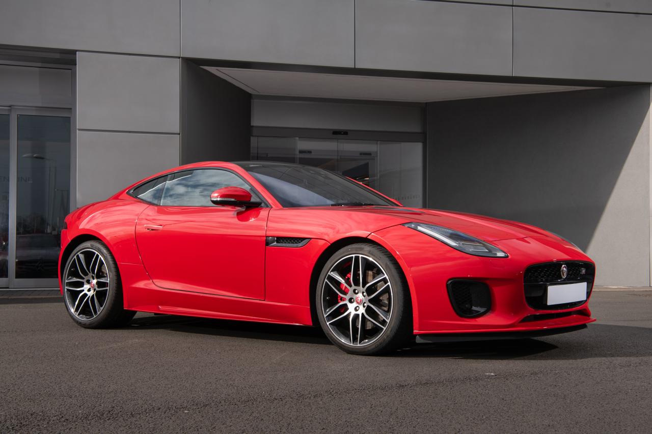 2019 Jaguar F-Type R
