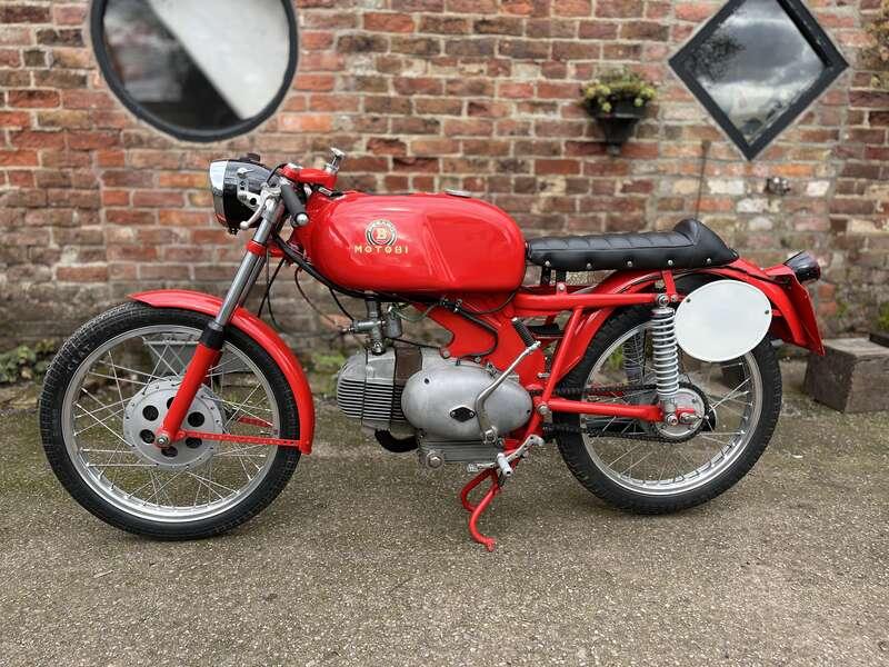 1960 MOTOBI CATRIA RACE REPLICA