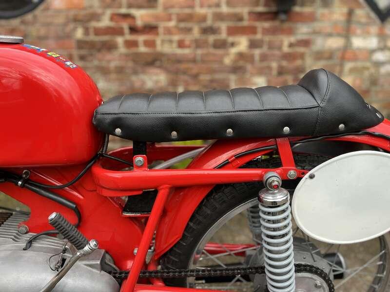 1960 MOTOBI CATRIA RACE REPLICA