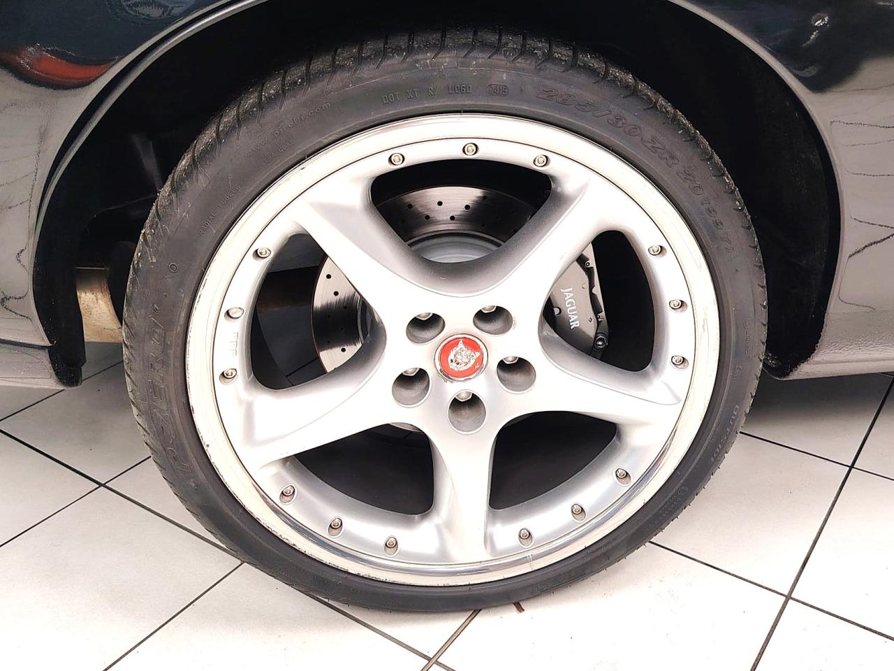 1998 Jaguar XK R COUPE