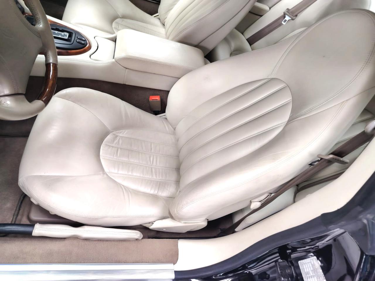 1998 Jaguar XK R COUPE