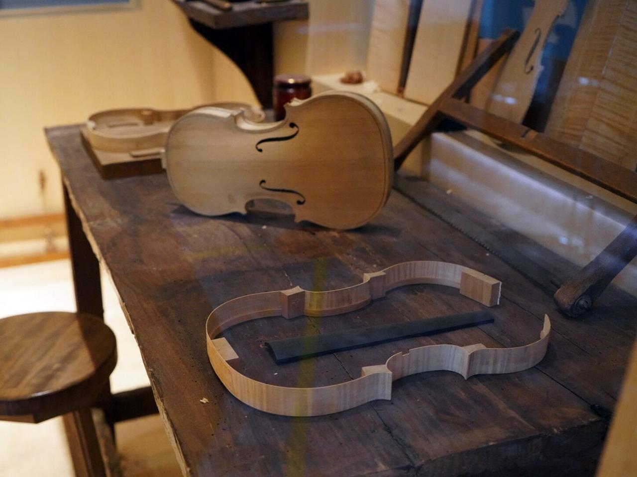 Aston Martin DB6 1966