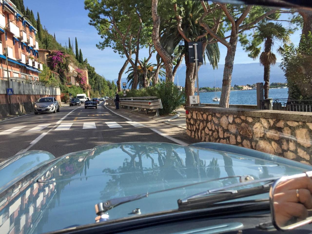 Aston Martin DB6 1966