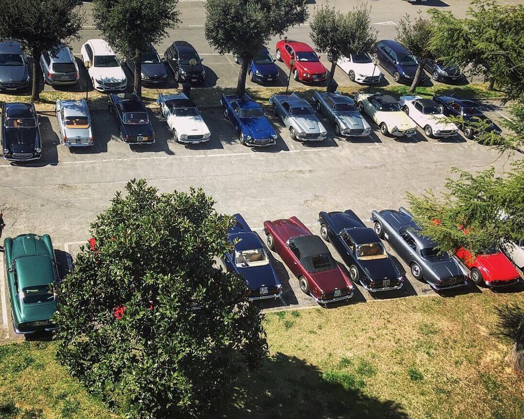 Aston Martin DB6 1966