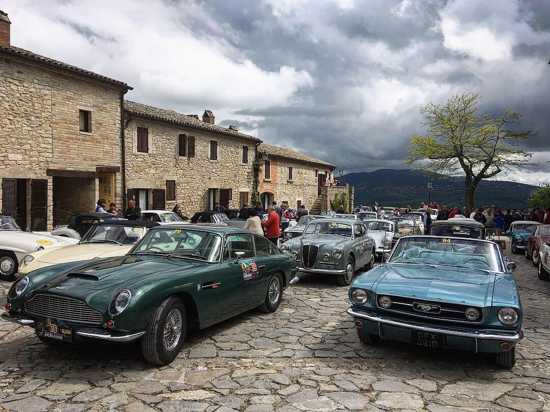 Aston Martin DB6 1966