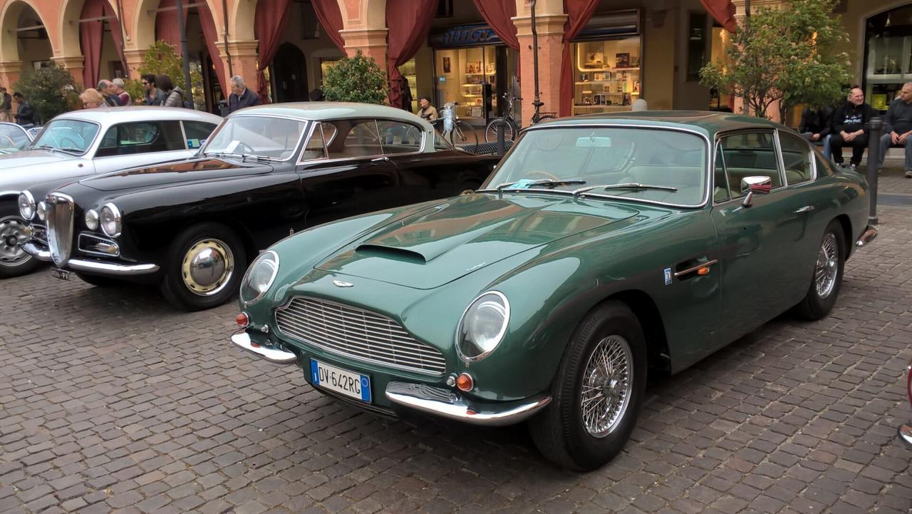 Aston Martin DB6 1966