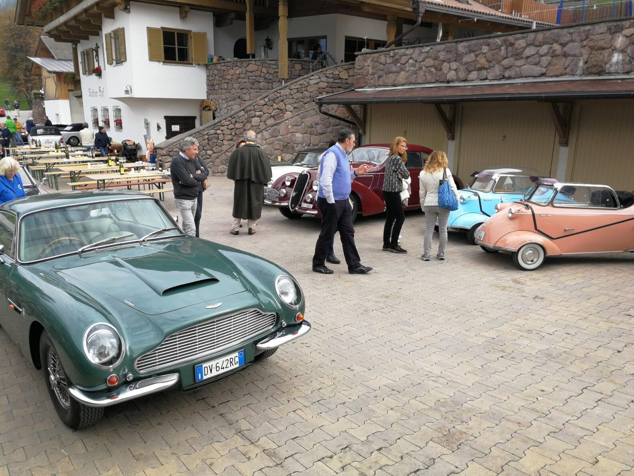 Aston Martin DB6 1966