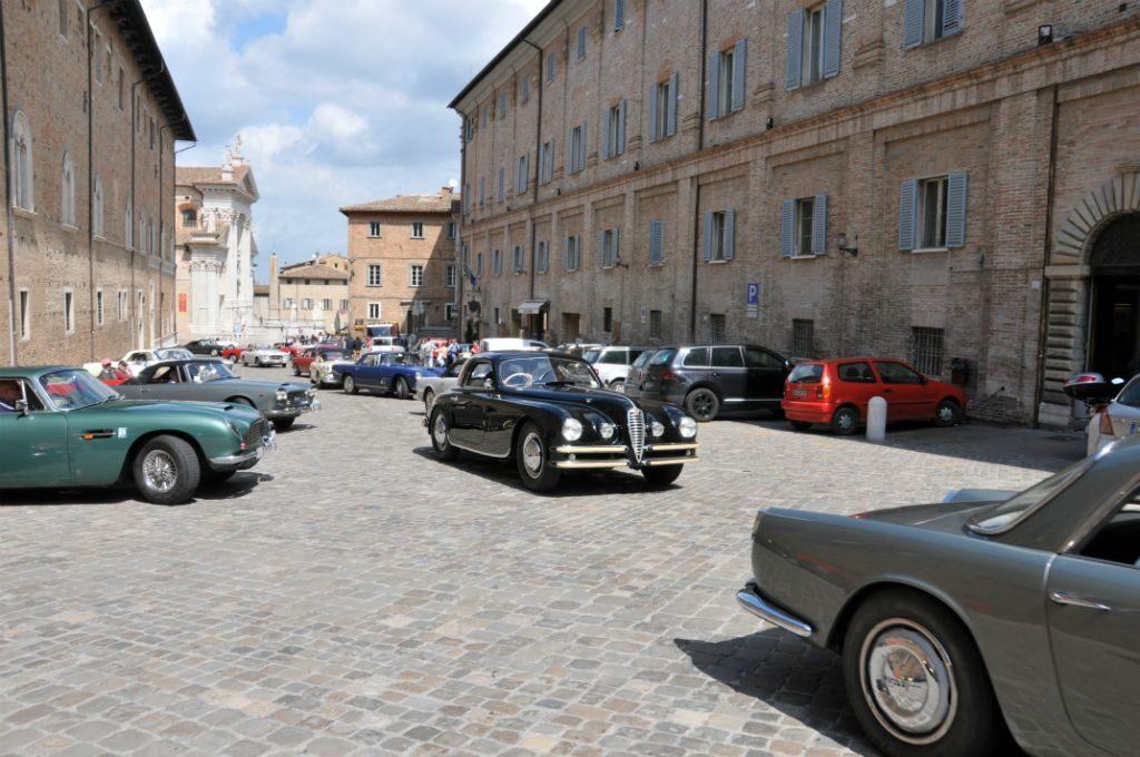 Aston Martin DB6 1966