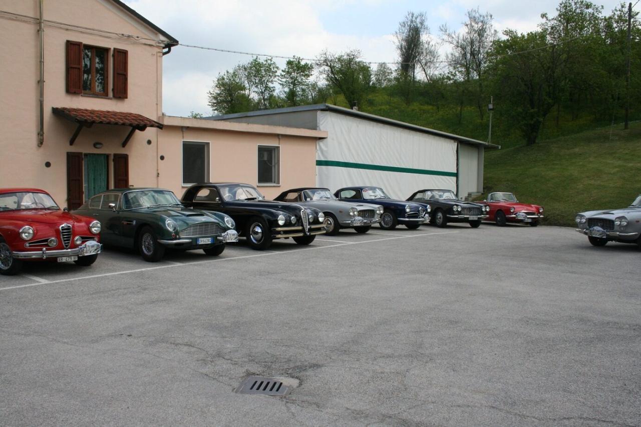 Aston Martin DB6 1966