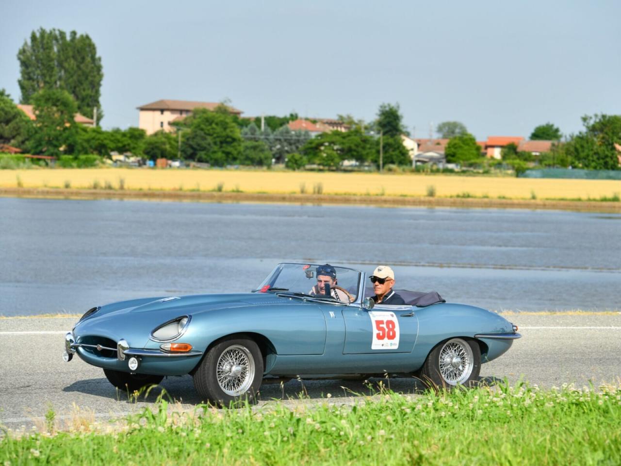 1965 Jaguar E TYPE ROADSTER S1