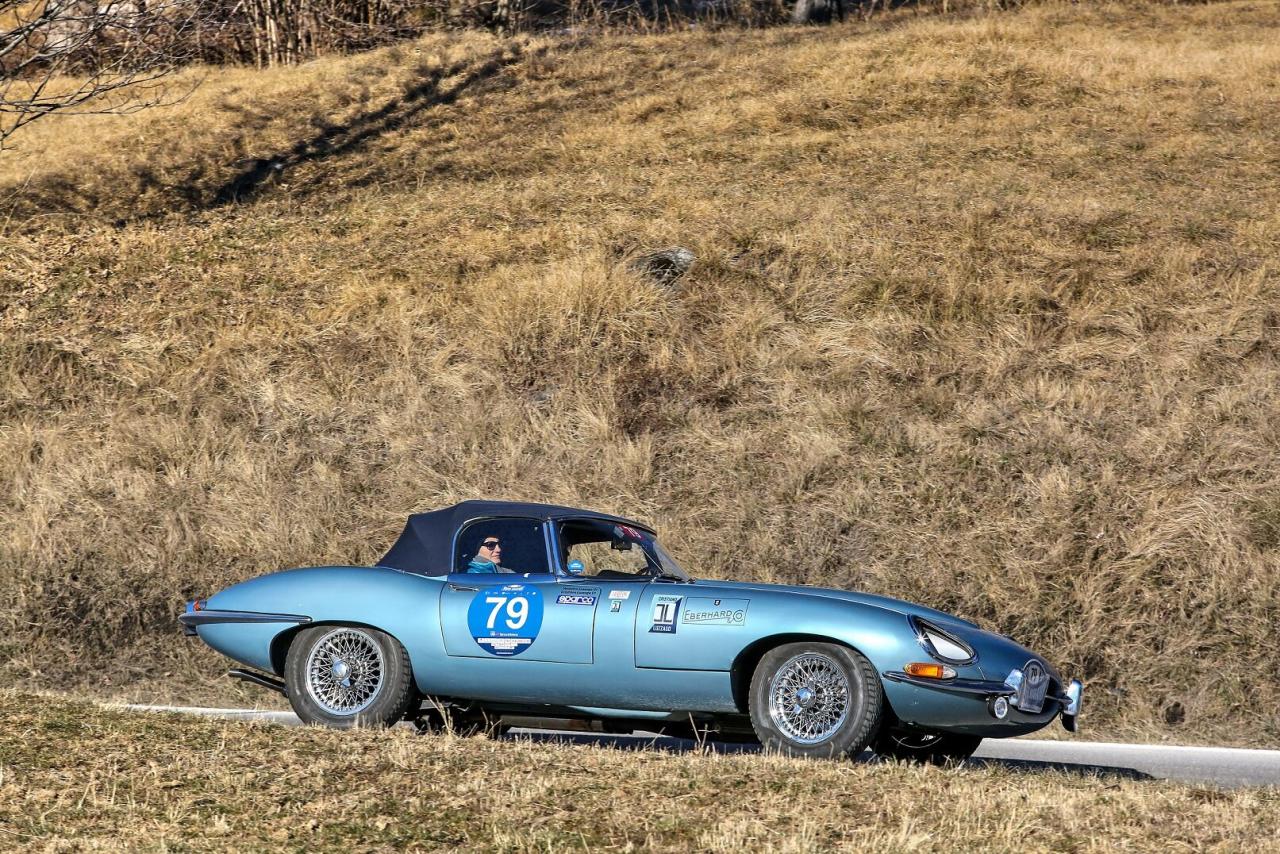 1965 Jaguar E TYPE ROADSTER S1