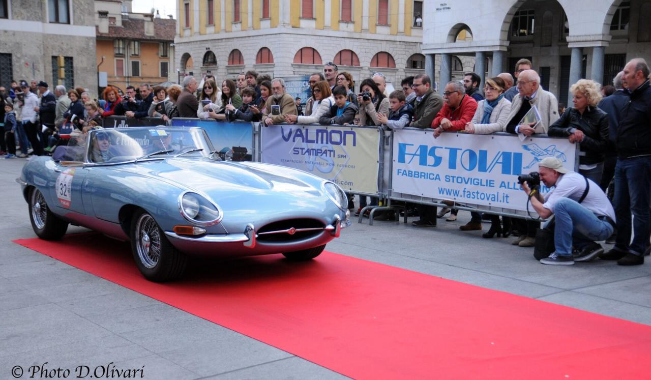 1965 Jaguar E TYPE ROADSTER S1