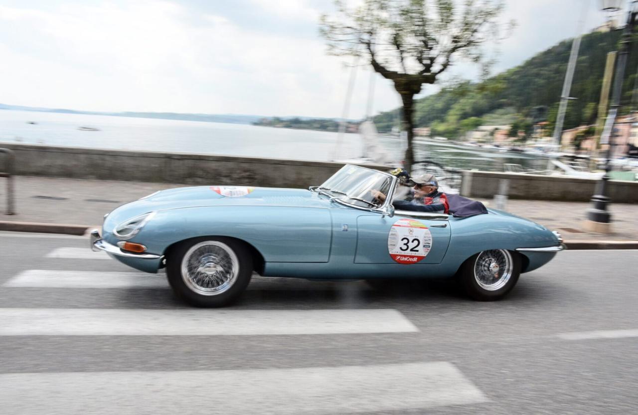 1965 Jaguar E TYPE ROADSTER S1