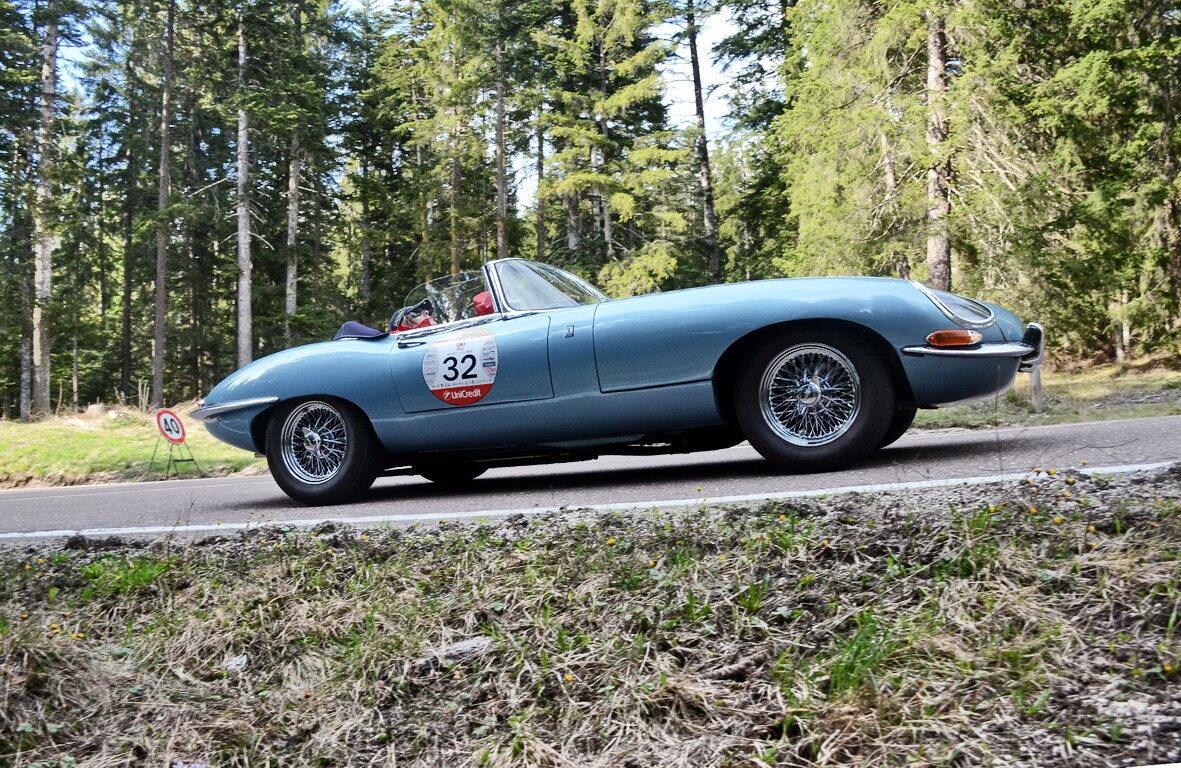 1965 Jaguar E TYPE ROADSTER S1