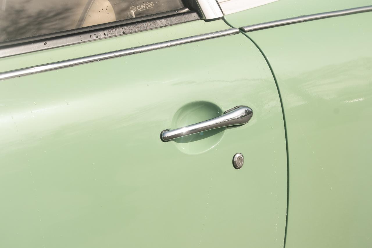 2000 Nissan Figaro