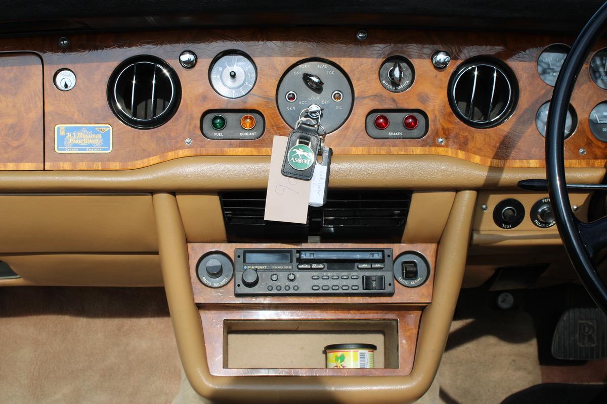 1971 Rolls - Royce CORNICHE CONVERTIBLE