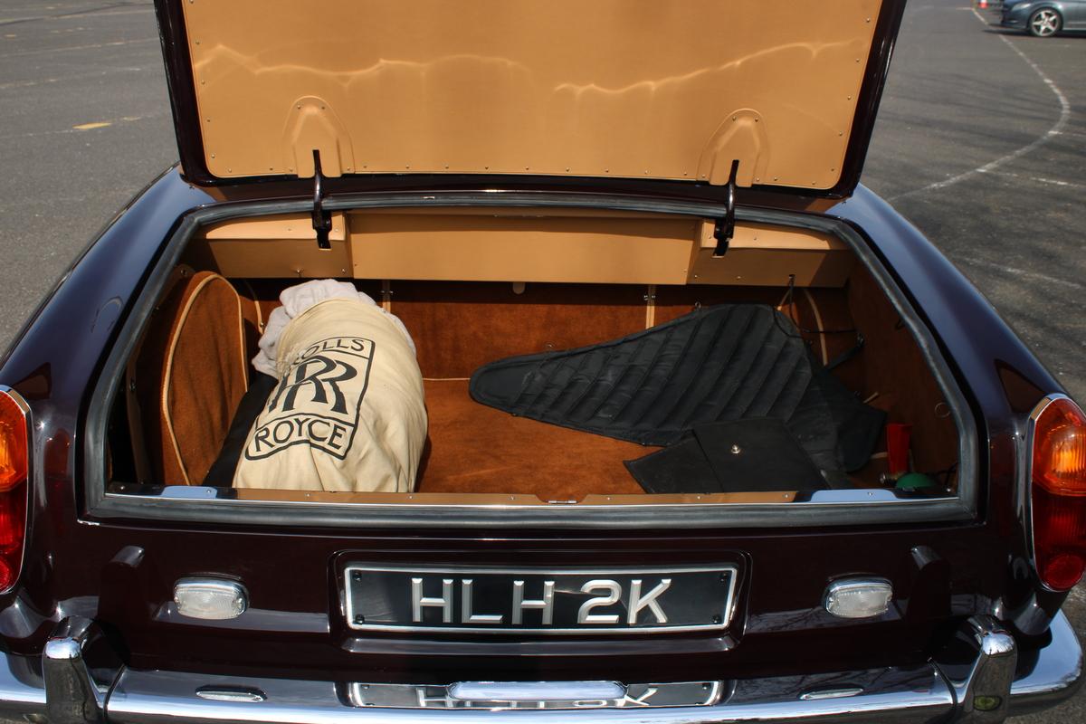 1971 Rolls - Royce CORNICHE CONVERTIBLE