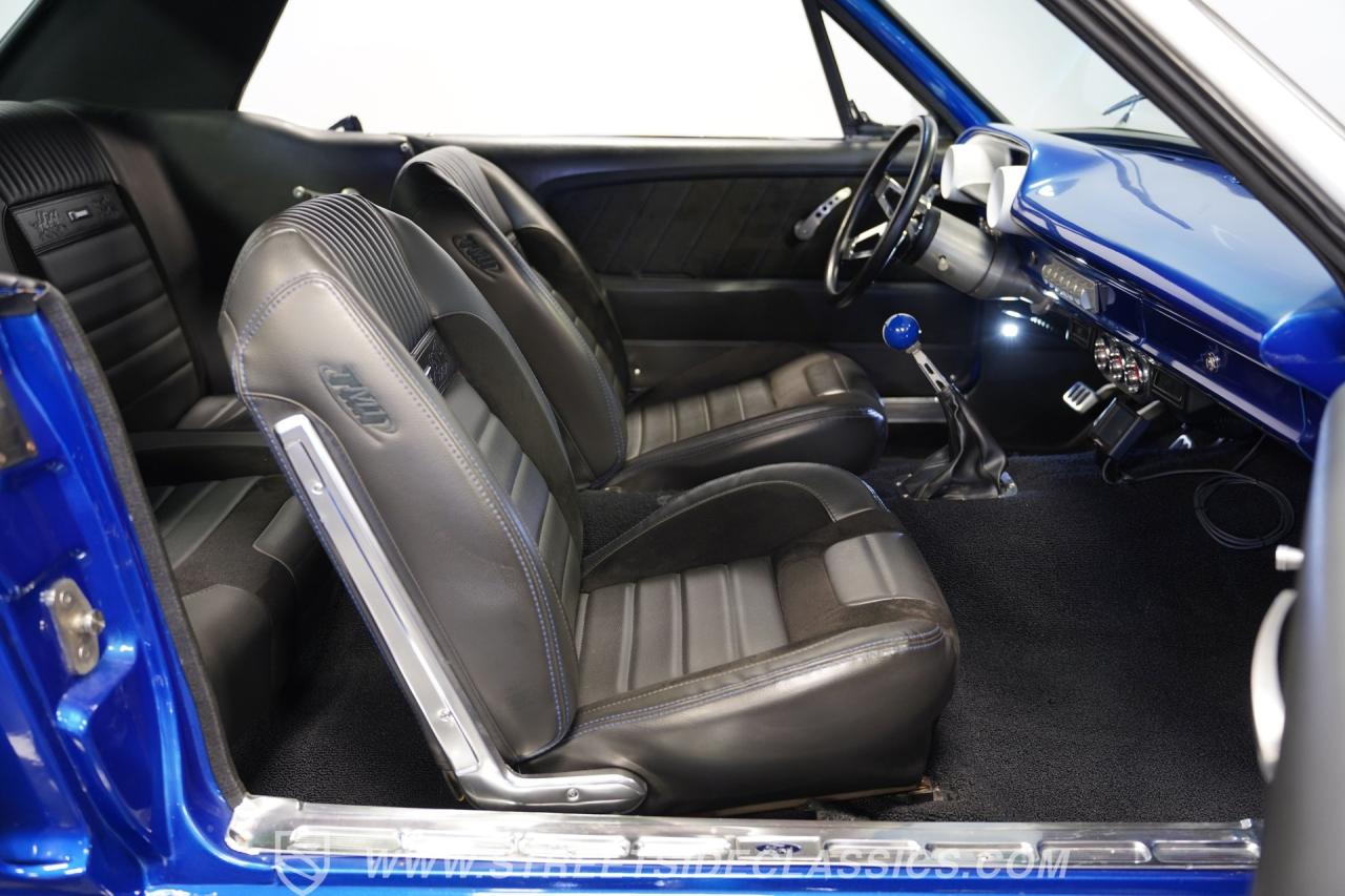 1965 Ford Mustang Restomod