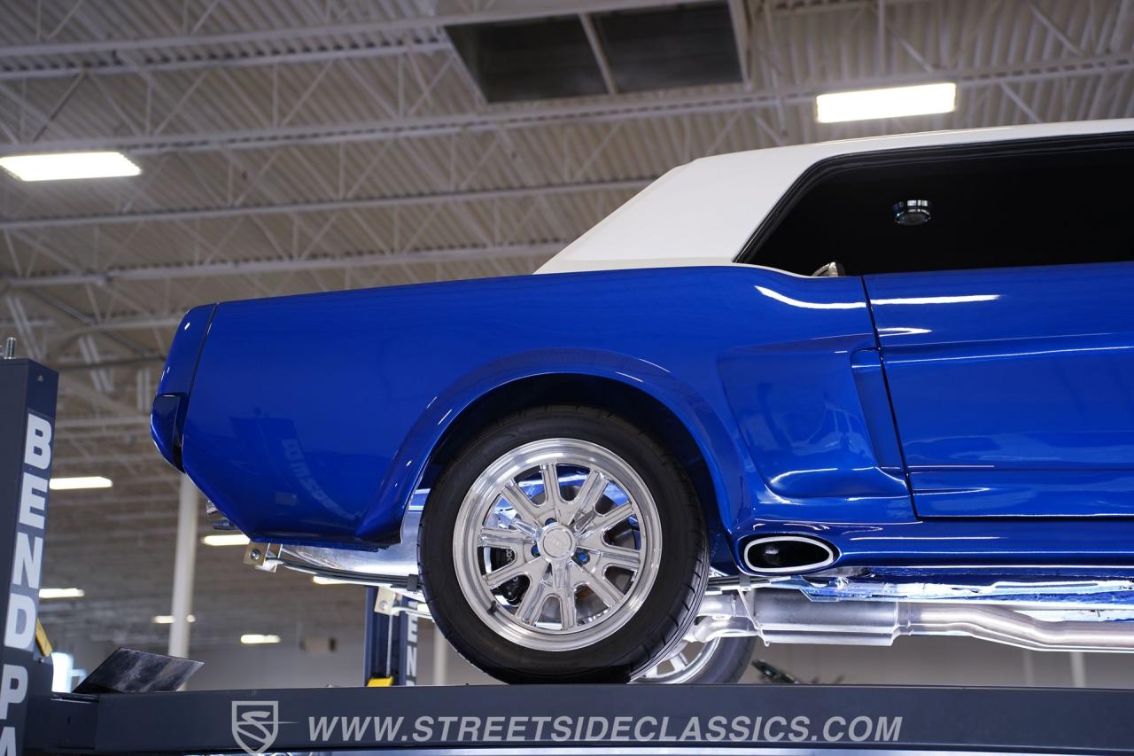 1965 Ford Mustang Restomod