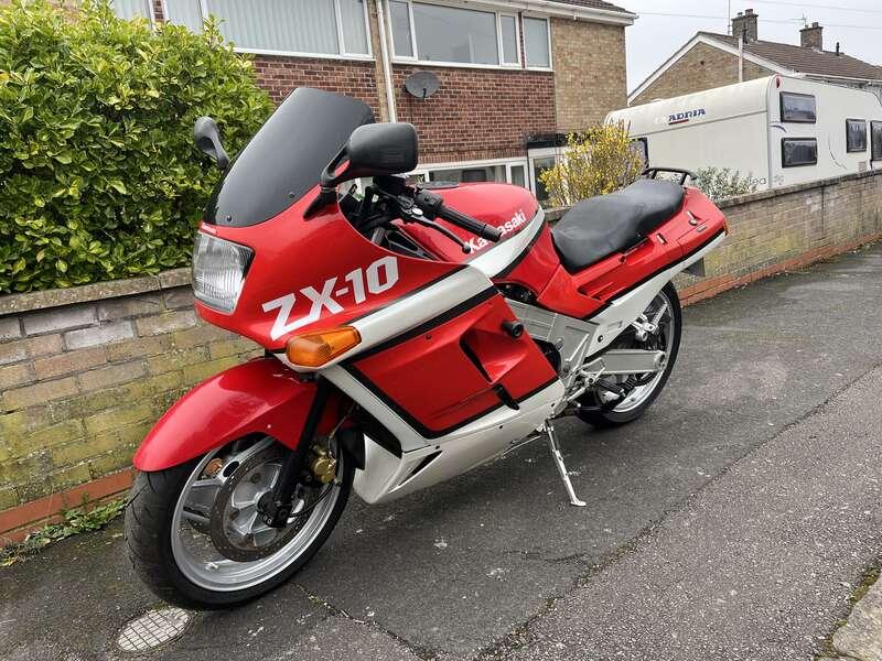1989 Kawasaki ZX-10
