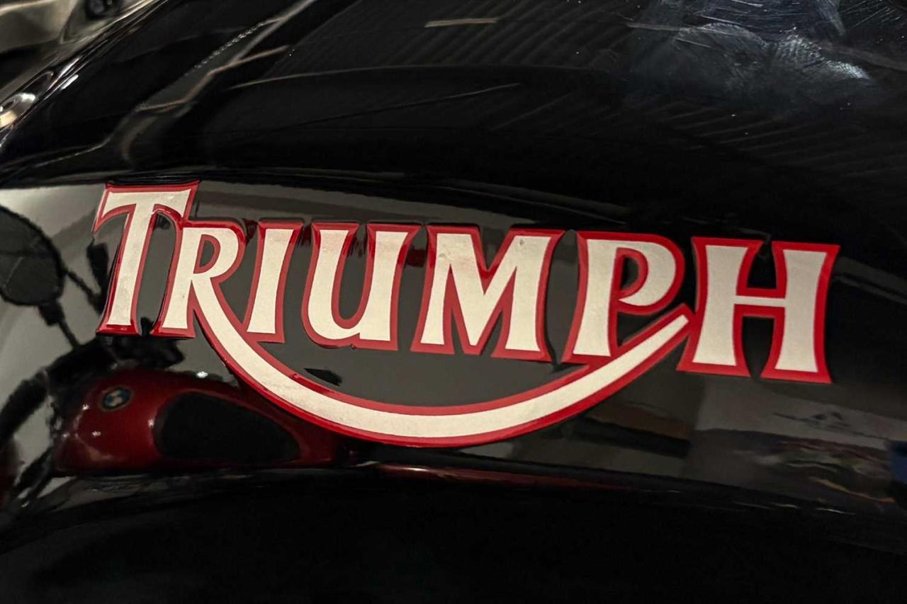 1998 Triumph Daytona T595