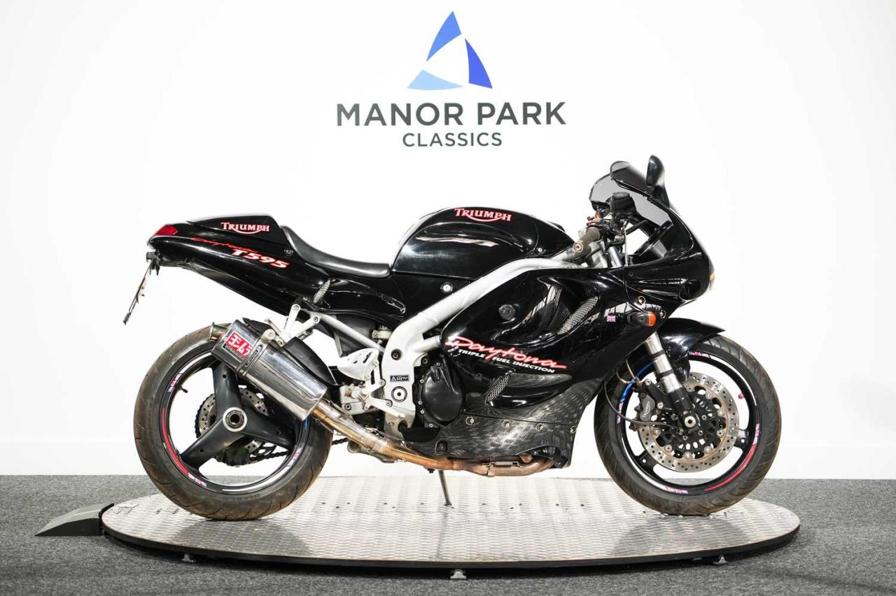 1998 Triumph Daytona T595