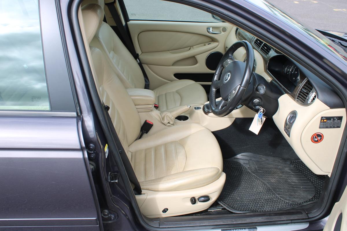 2009 Jaguar X-TYPE SE 2.2D AUTO