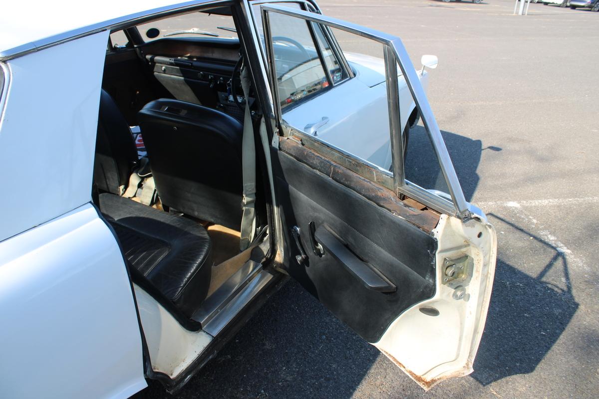 1969 Rover P6 2000 SC SALOON