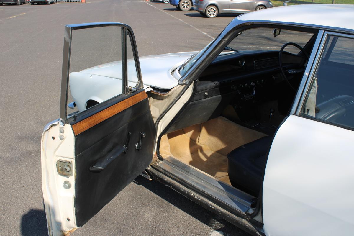 1969 Rover P6 2000 SC SALOON