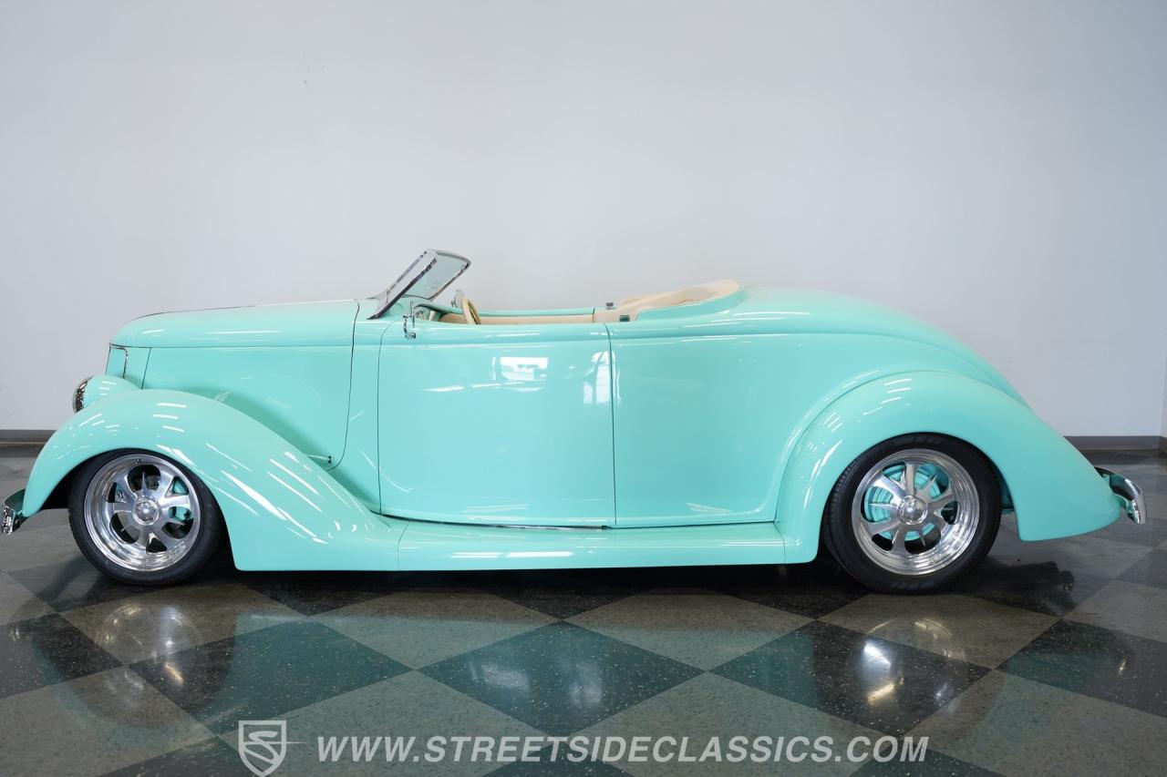 1939 Ford Cabriolet