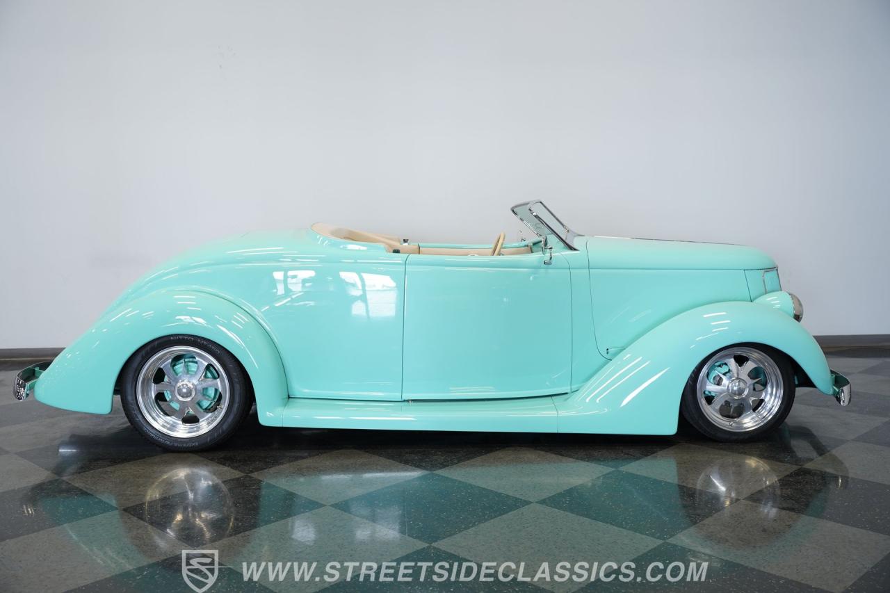 1939 Ford Cabriolet