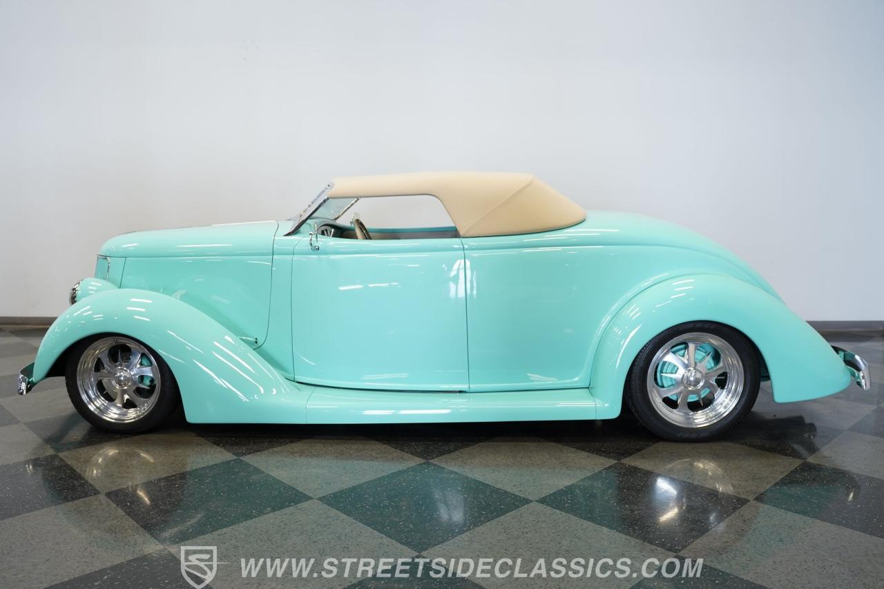 1939 Ford Cabriolet