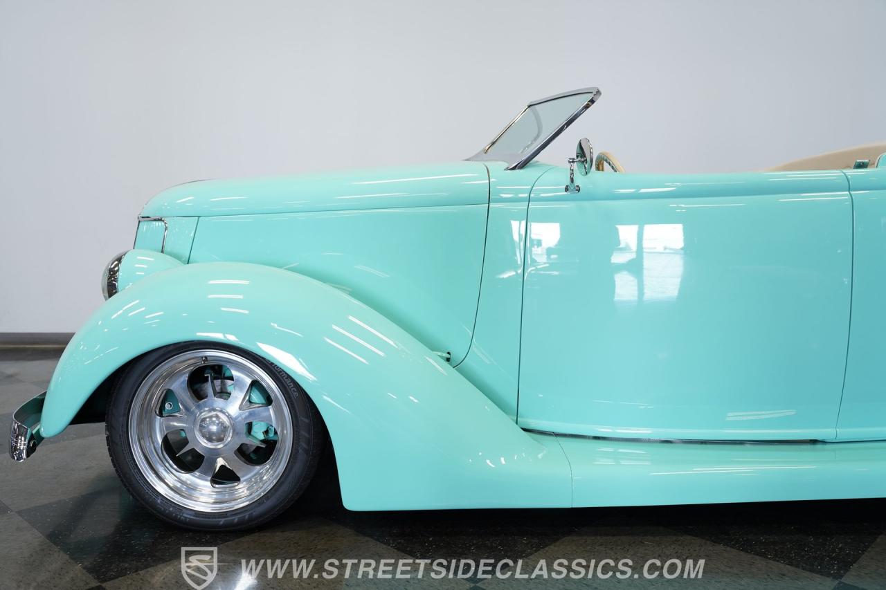 1939 Ford Cabriolet