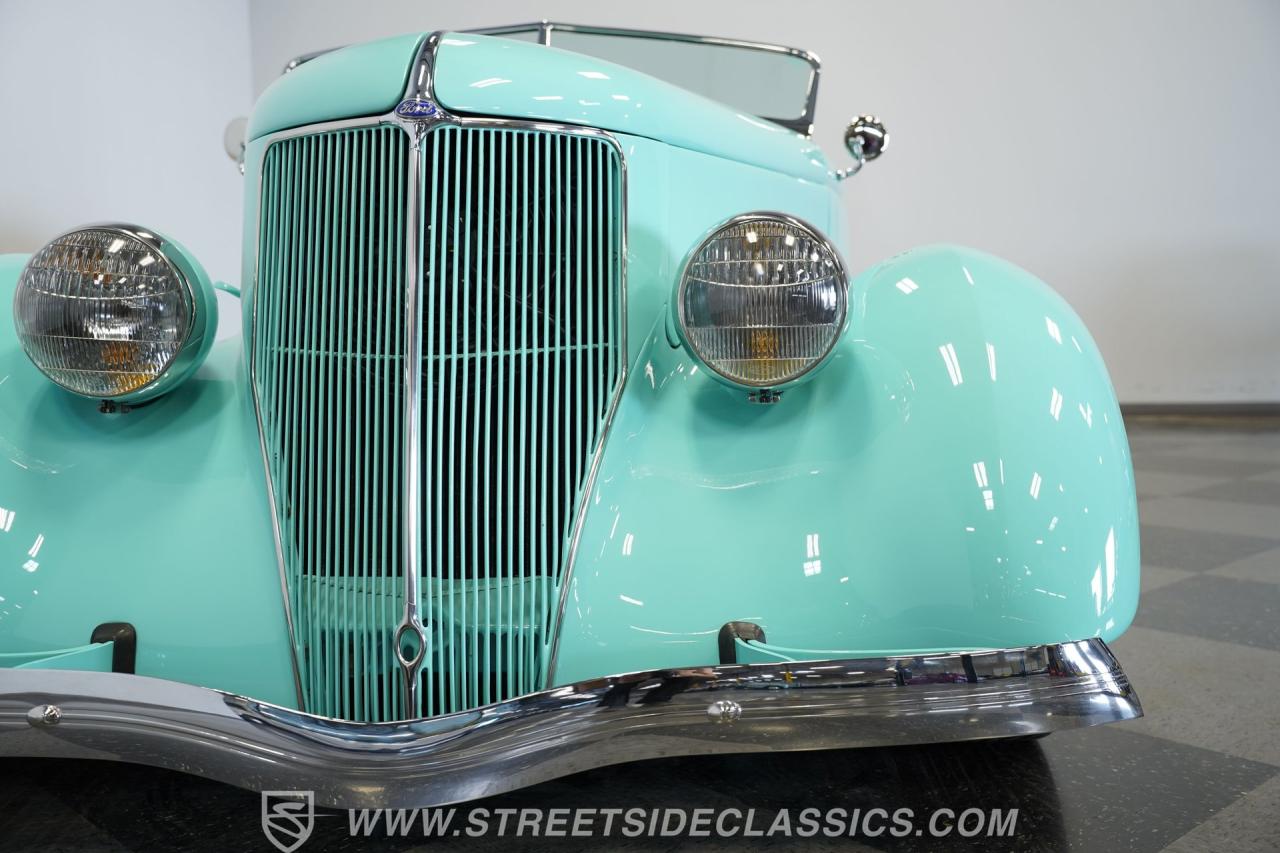 1939 Ford Cabriolet