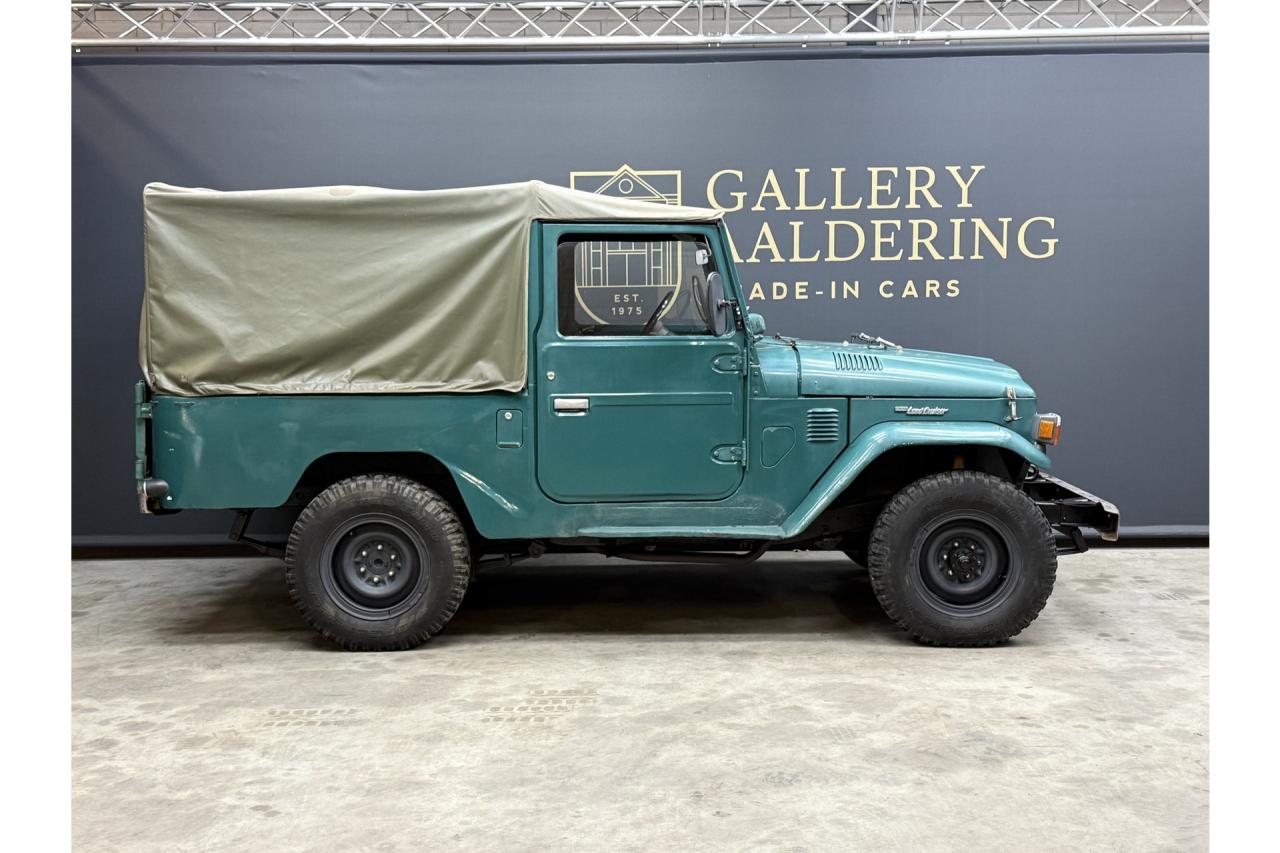 1976 Toyota Land Cruiser BJ43 Vinyl Top &ldquo;Rustic Green&rdquo;
