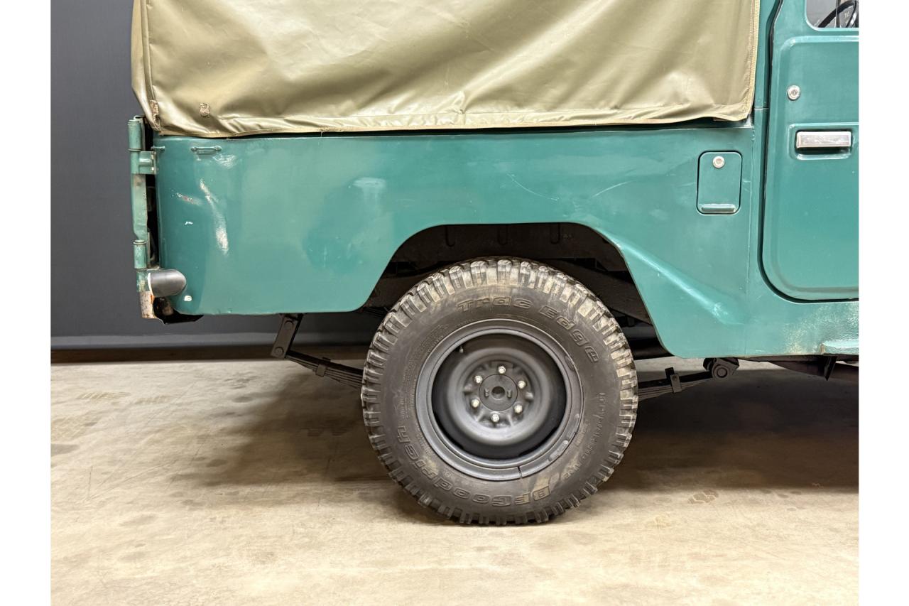 1976 Toyota Land Cruiser BJ43 Vinyl Top &ldquo;Rustic Green&rdquo;