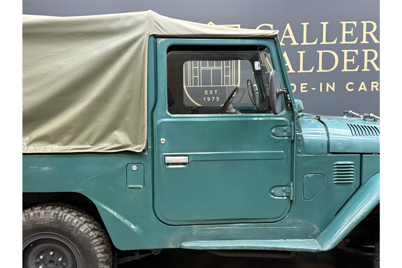 1976 Toyota Land Cruiser BJ43 Vinyl Top &ldquo;Rustic Green&rdquo;