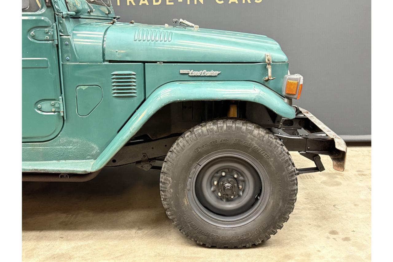 1976 Toyota Land Cruiser BJ43 Vinyl Top &ldquo;Rustic Green&rdquo;