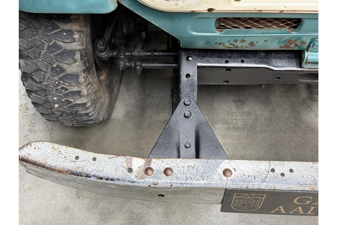 1976 Toyota Land Cruiser BJ43 Vinyl Top &ldquo;Rustic Green&rdquo;