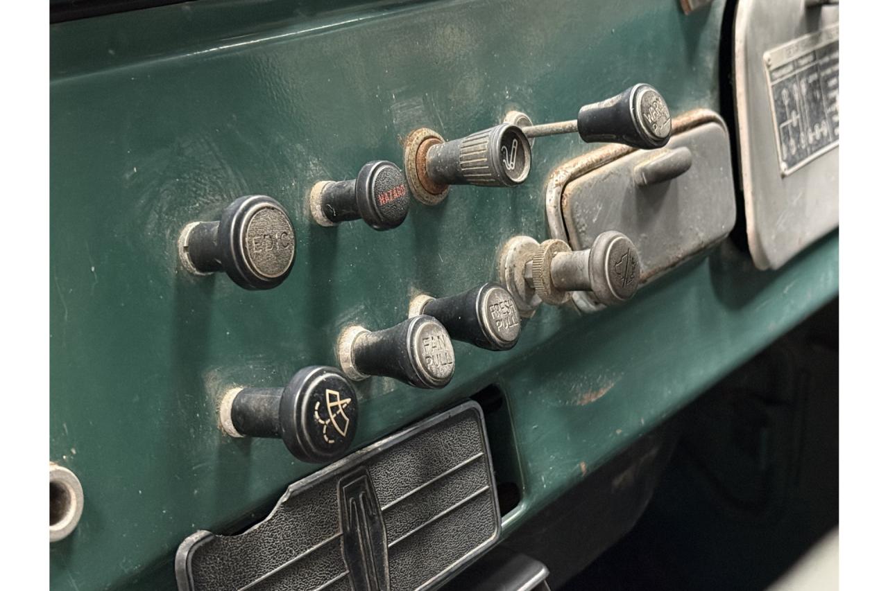 1976 Toyota Land Cruiser BJ43 Vinyl Top &ldquo;Rustic Green&rdquo;