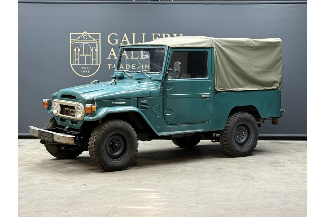 1976 Toyota Land Cruiser BJ43 Vinyl Top &ldquo;Rustic Green&rdquo;