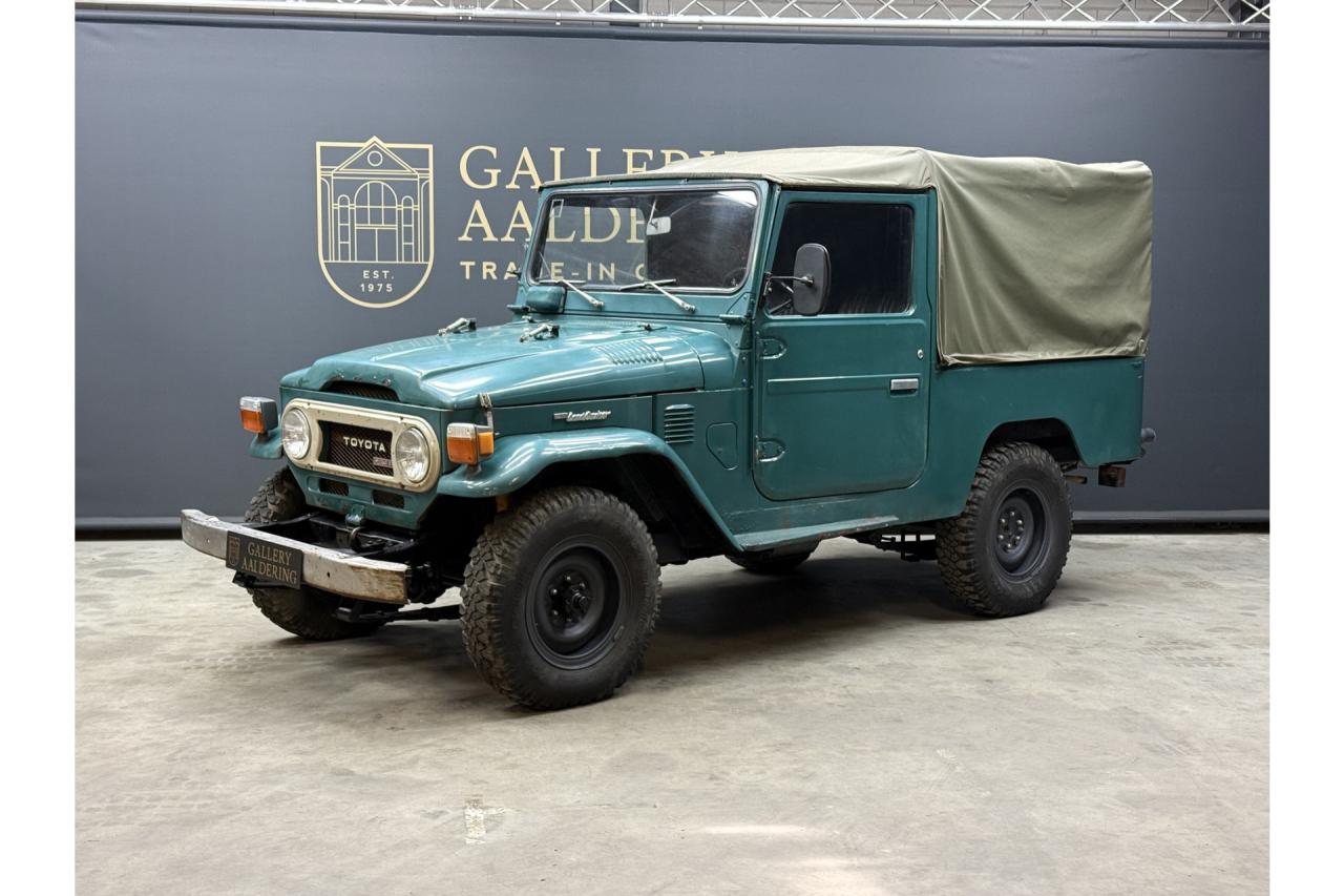 1976 Toyota Land Cruiser BJ43 Vinyl Top &ldquo;Rustic Green&rdquo;