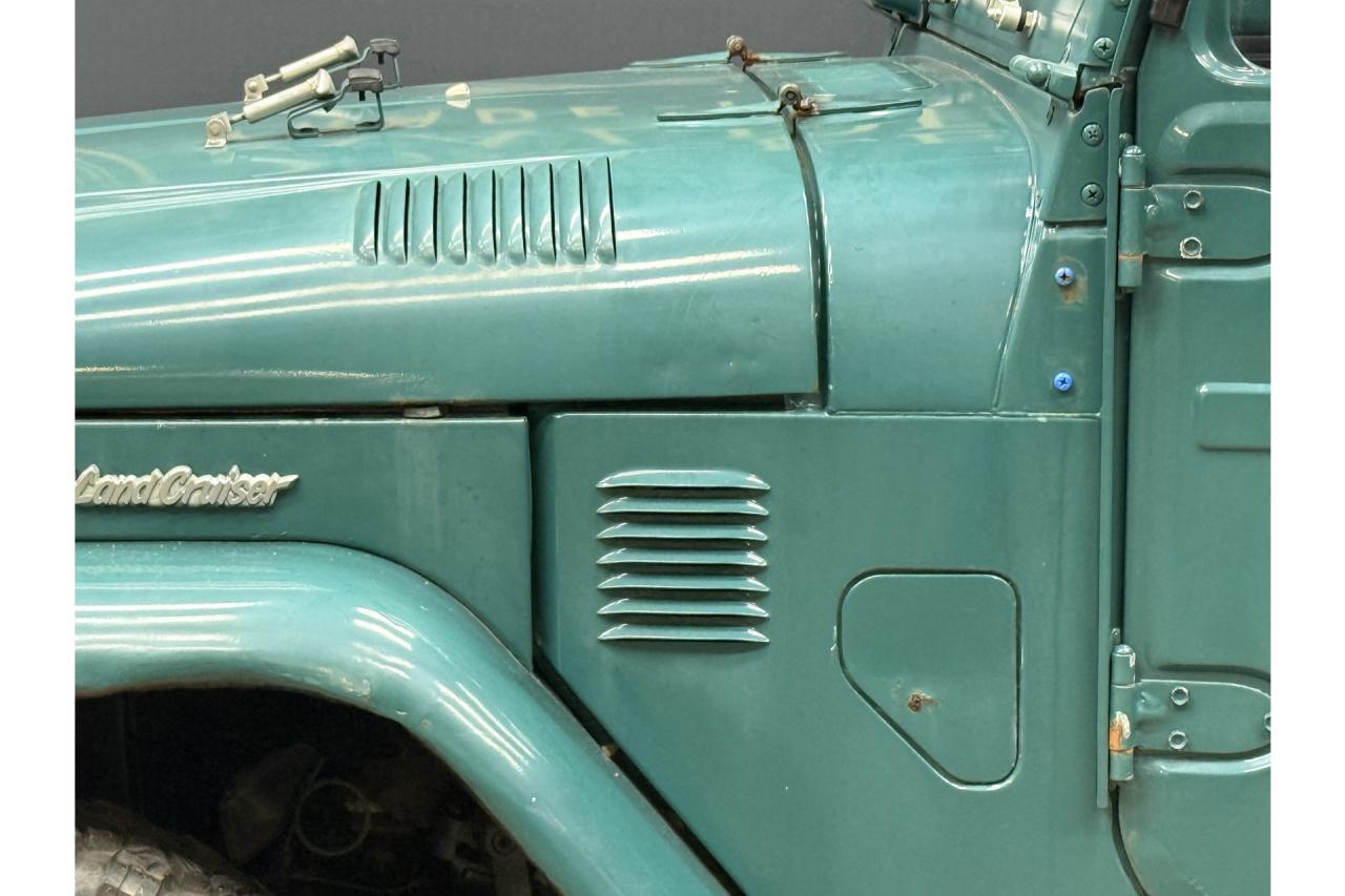 1976 Toyota Land Cruiser BJ43 Vinyl Top &ldquo;Rustic Green&rdquo;