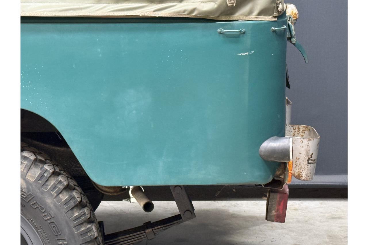 1976 Toyota Land Cruiser BJ43 Vinyl Top &ldquo;Rustic Green&rdquo;