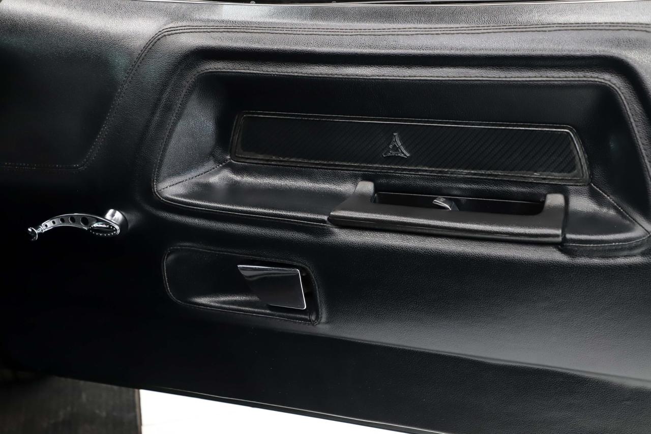 1971 Dodge Challenger R/T Restomod